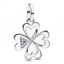 pingente-de-medalhao-em-forma-de-trevo-de-quatro-folhas-em-formato-de-coracao