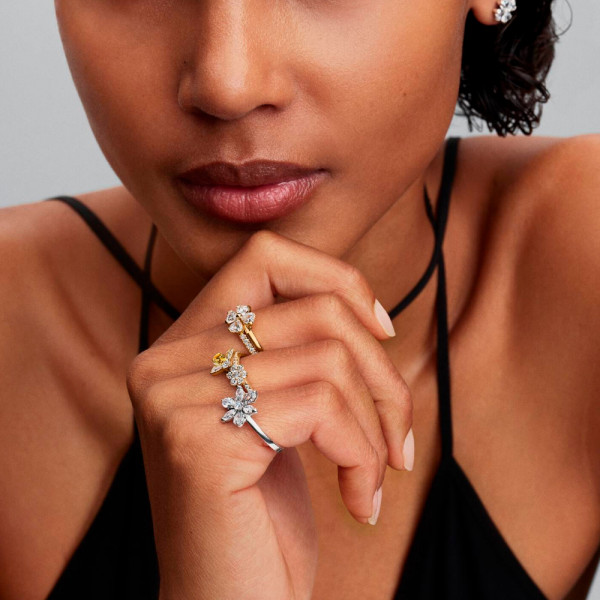 bague-fleur-scintillante-164499c01