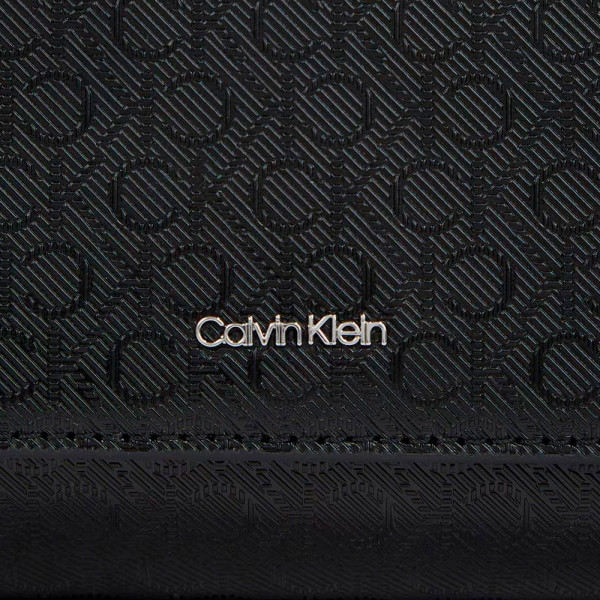 borsa-a-spalla-convertibile-must