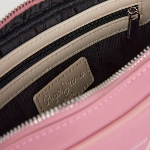 shoulder-bag-with-adjustable-strap