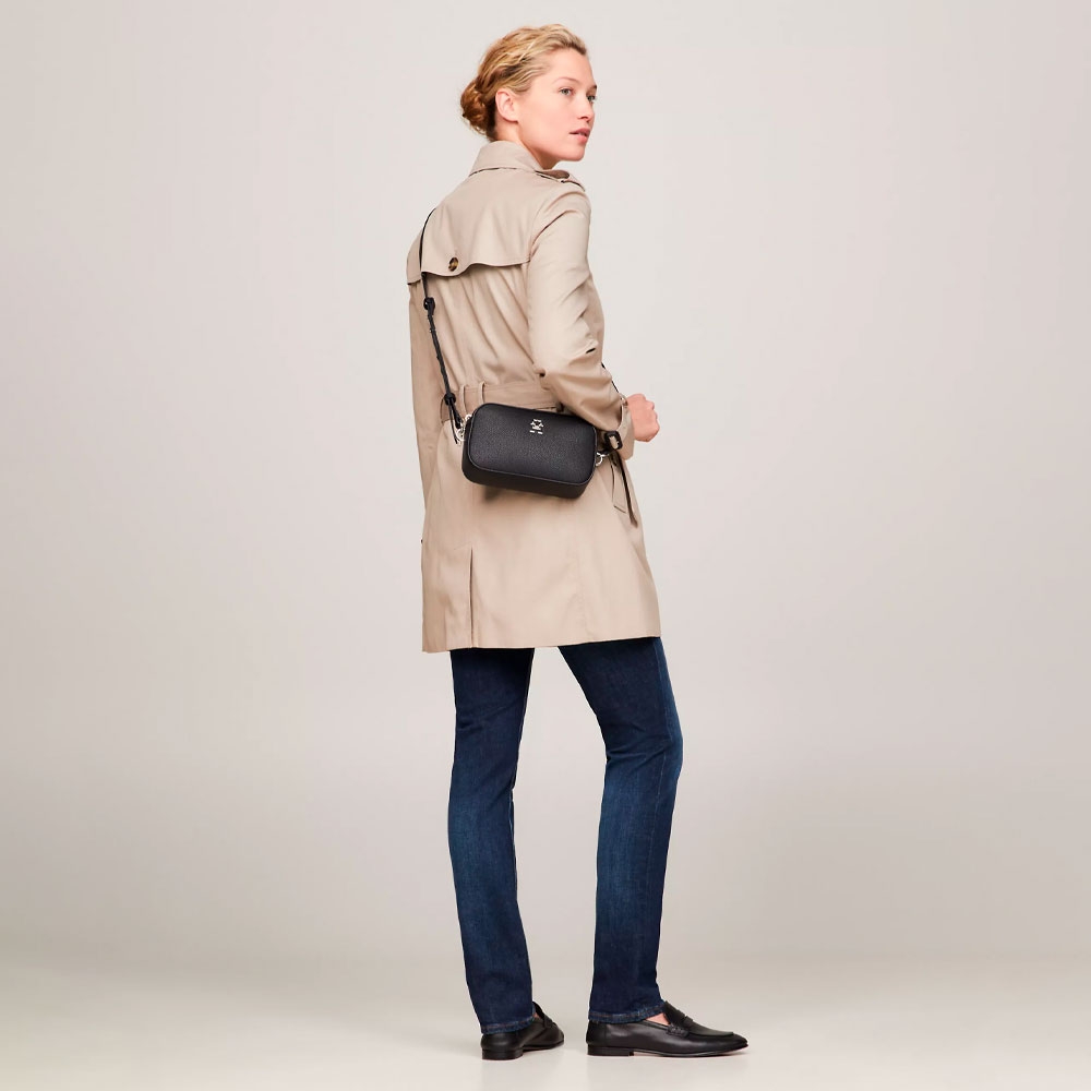 Tommy Hilfiger Bags BOLSO CARTERA EMBLEM CON BANDOLERA – imagen 4