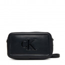 borsa-a-tracolla-con-logo-monogramma-inciso
