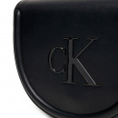 borsa-da-sella-con-monogramma-inciso