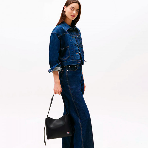 hobo-tasche-mit-logo-badge