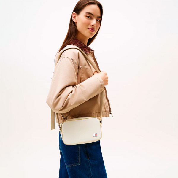 bolso-cartera-con-insignia-del-logo