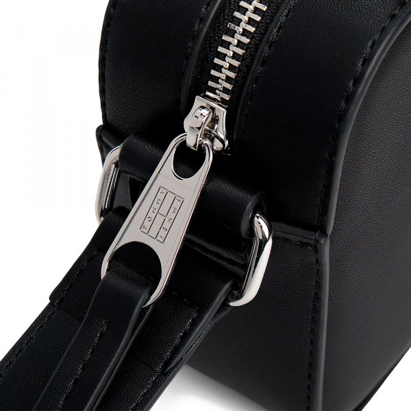 borsa-a-tracolla-con-logo