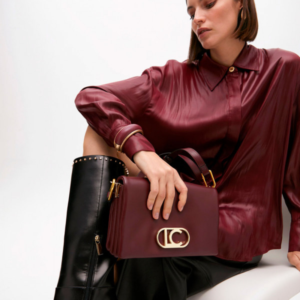 three-compartment-shoulder-bag-with-flap