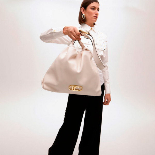 shopper-tasche-aus-kunstleder-mit-ovalem-lc-logo