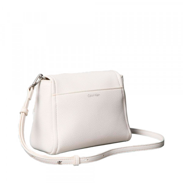 schultertasche-aus-genarbtem-leder