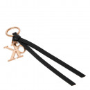 pingente-para-bolsa-com-tassel-e-logotipo-exclusivo-em-couro