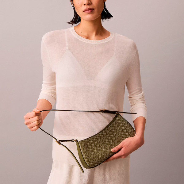 sac-bandouliere-avec-embleme-et-logo-enduits