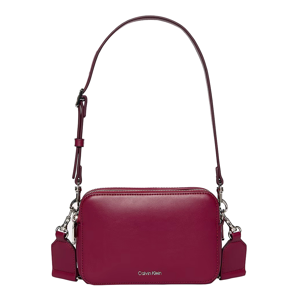 Calvin Klein Jeans Women's Bags, Toiletry Bags And Suitcases For Convertible 2-Strap Shoulder Bag