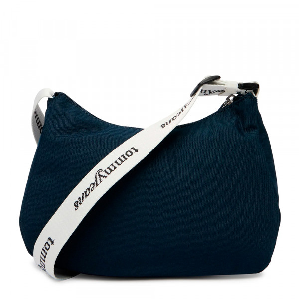 sac-a-bandouliere-essentiels-quotidien