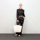 bolso-shopper-desestructurado-pespuntes-monograma