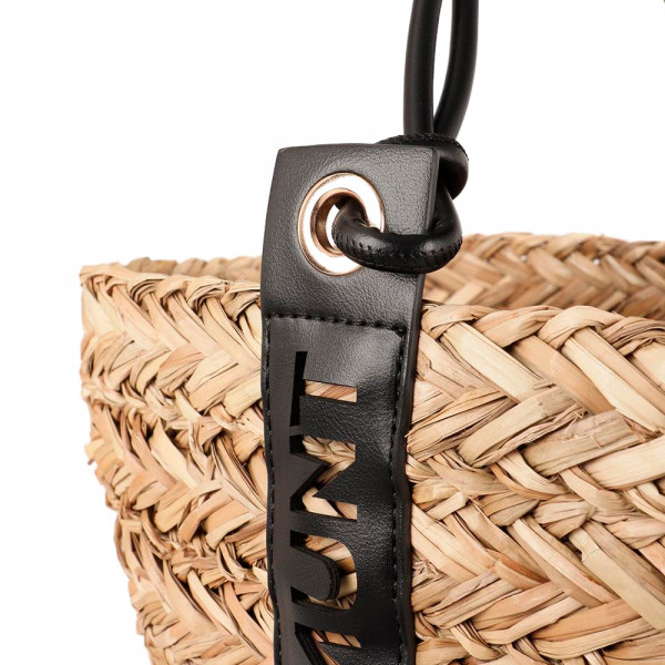 bag-with-logo-on-the-die-cut-handle