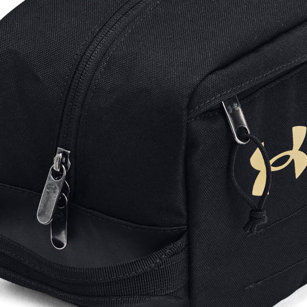 kulturbeutel-enthalt-reise-set