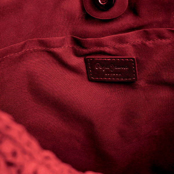 halbmondtasche-aus-bast