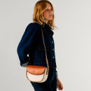bolsa-de-ombro-com-aba