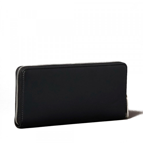 wallet-with-zipper-around-the-edge
