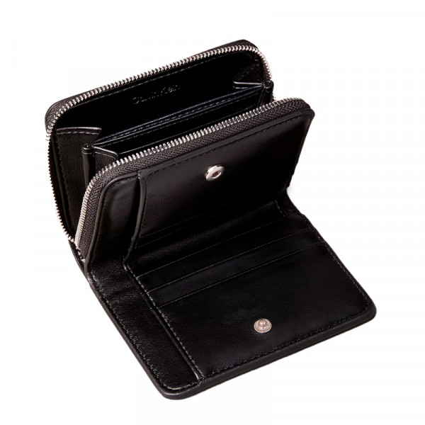 portefeuille-zippe-avec-monogramme-en-metal