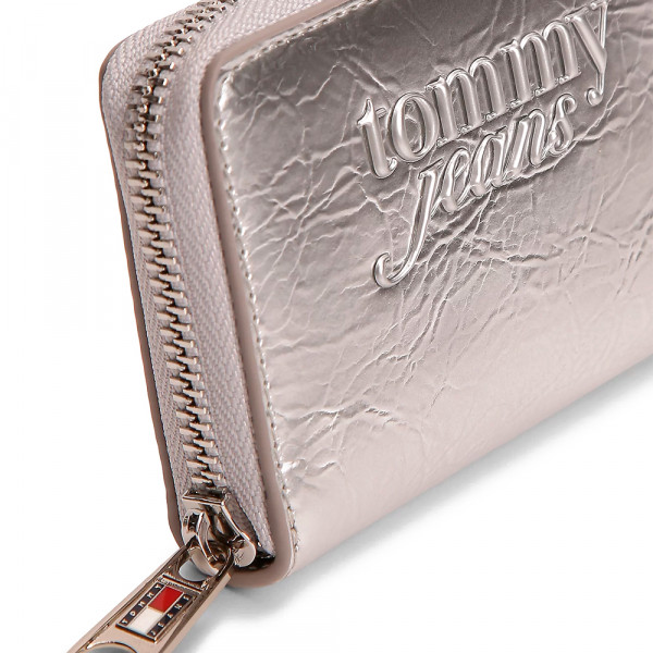 essential-metallic-textured-wallet