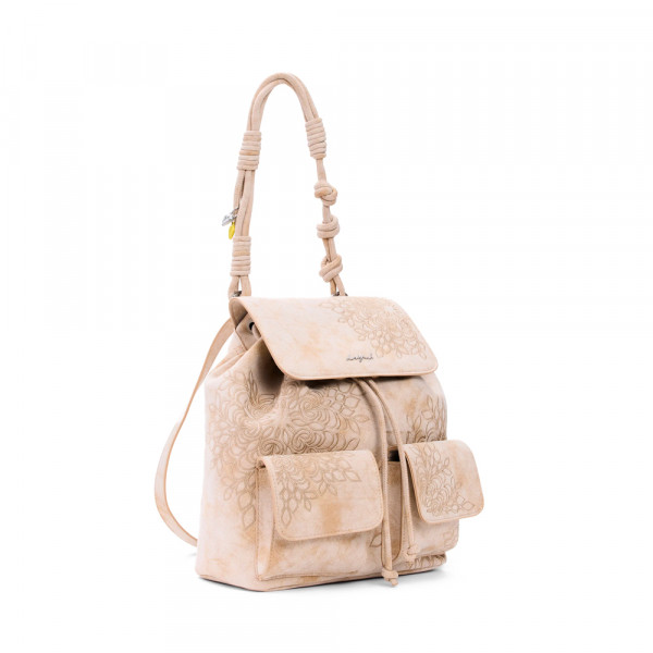 kleiner-bestickter-rucksack