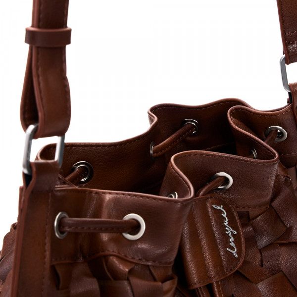 mittelgrosser-rucksack-mit-geflochtenem-kordelzug