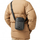 bandolera-vertical-the-blend-con-monograma-estampado