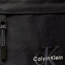 bolsa-plana-de-nailon-con-logo-monograma