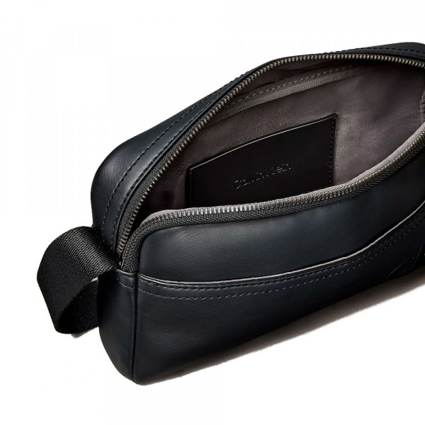 bolsa-tiracolo-com-logotipo-monograma-gravado