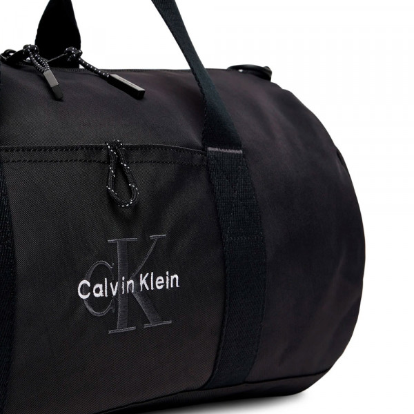 auffallige-weekender-tasche