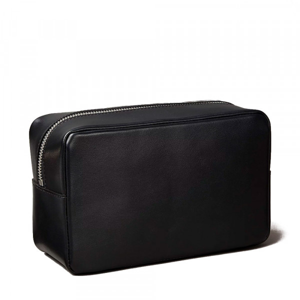 grained-leather-toiletry-bag
