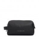 necessaire-moderna-com-logotipo-metalico
