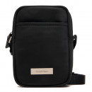 sac-bandouliere-elegant-et-fin-de-reporter
