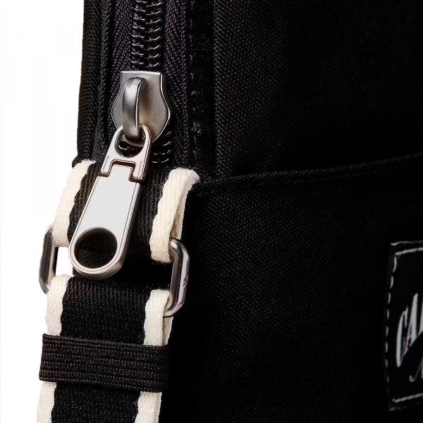 bolsa-estilo-reporter-com-logotipo-classico