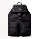 zaino-con-patta-in-nylon-e-logo-monogramma