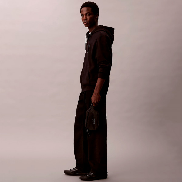 gurteltasche-aus-nylon-mit-monogramm-logo