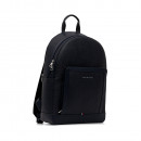 mochila-con-diseno-moderno-central