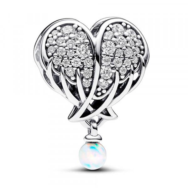 angel-wings-and-shiny-heart-charm-792980c01