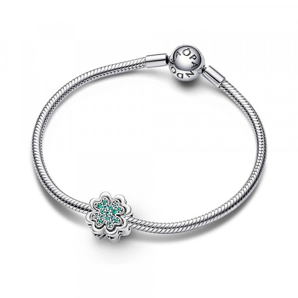 charme-divisible-trefle-a-quatre-feuilles-792752c01