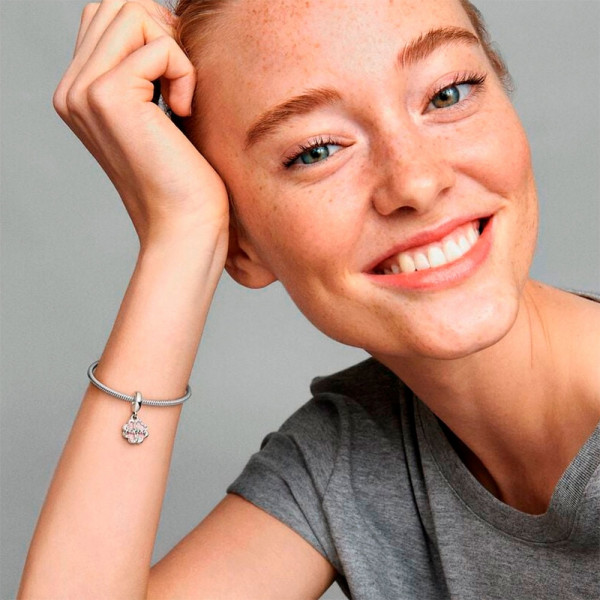 freundschaftsanhanger-mit-doppeltem-vierblattrigem-kleeblatt-792245c01