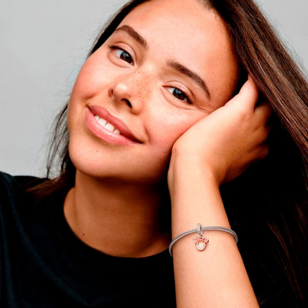 disney-minnie-mouse-double-silhouette-pendant-charm-782615c01