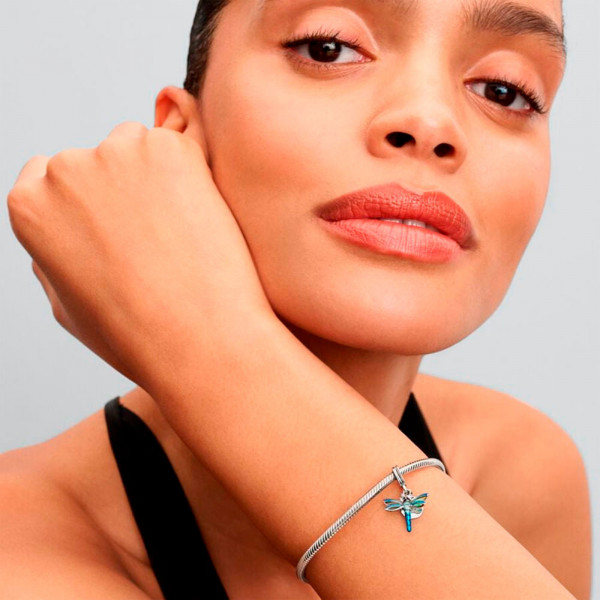 charm-anhanger-mit-doppelter-libelle-793745c01