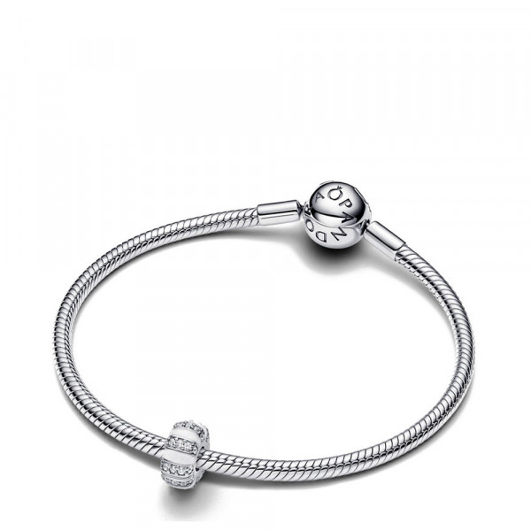 clipe-de-esmalte-e-pedras-preciosas-793785c01