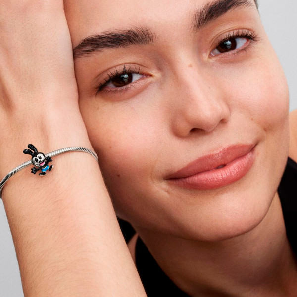 charm-oswlad-el-conejo-afortunado-de-disney-plata-de-primera-ley-794021c01