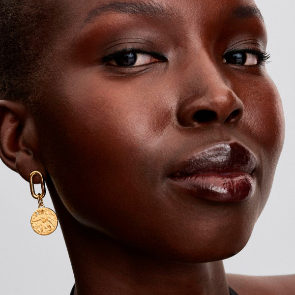 pingente-medalhao-de-andorinha