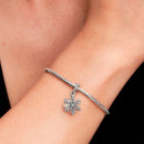 charm-anhanger-mit-doppelter-schneeflocke-794142c01