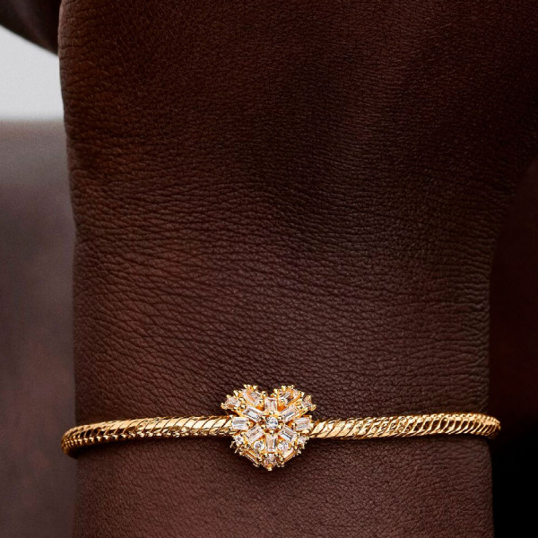 sparkling-heart-charm-764240c01