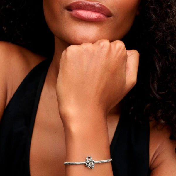 disney-filigree-donald-duck-charm-793909c00