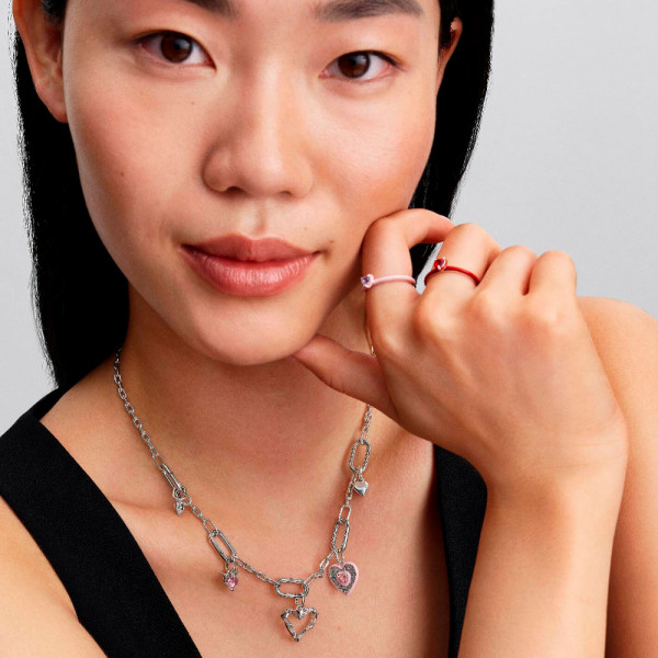 pingente-de-medalhao-de-coracao-rosa-radiante